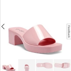 NWT Gavena Sandals in pink